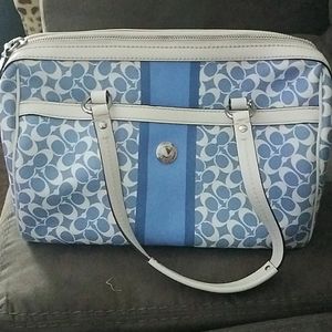 Coach Chelsea Signature